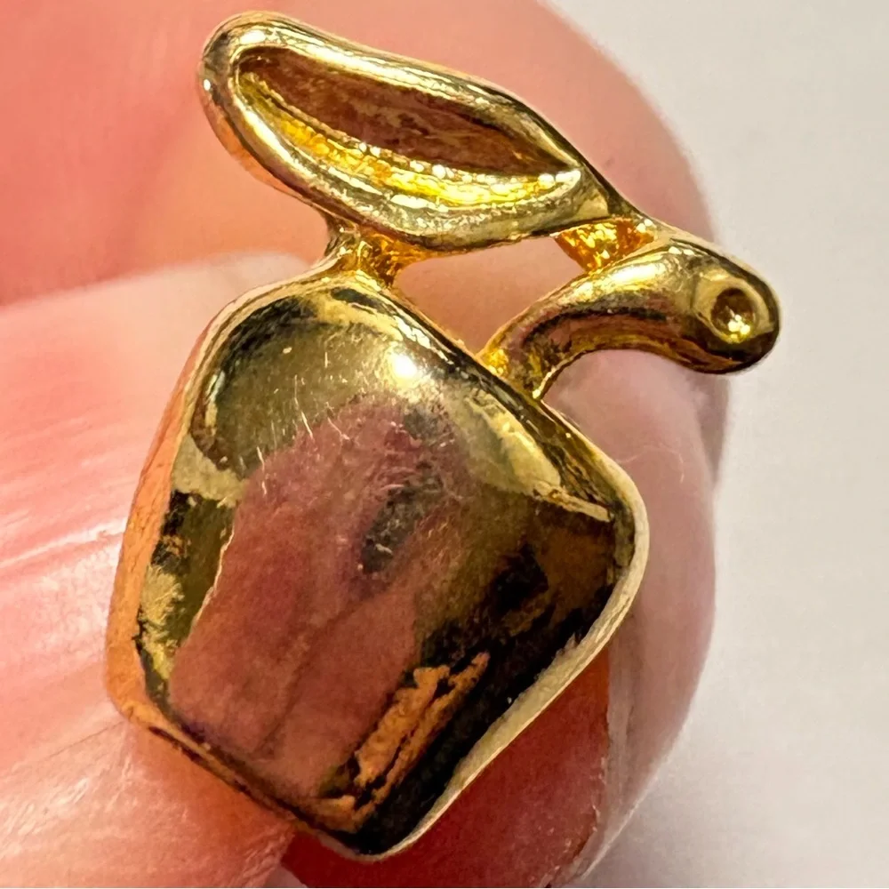 Vintage Gold plated Apple pin Brooch